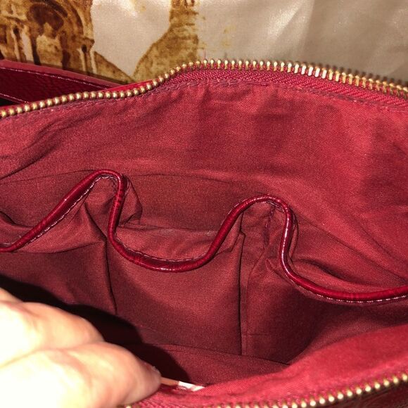 Liz Claiborne Dark Red Candy Apple Faux Leather Hobo Purse - Picture 11 of 16
